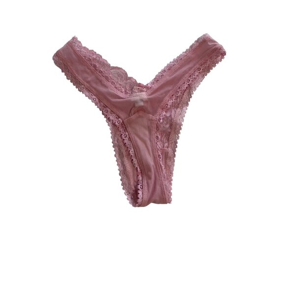 Trashy Tara Thong in Light Pink Scarlet Lace - Picture 3 of 4